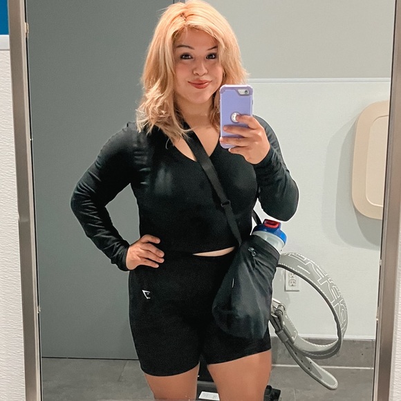 Meet your Posher, Edith - Picture 5 of 5